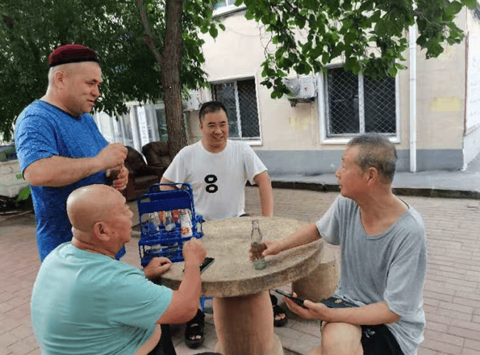 飘香大串儿“串”起民族团结好滋味 ——尔族家庭扎根第二故乡铁